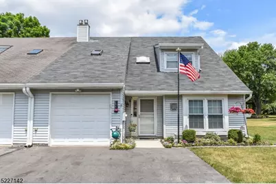 13 Crefeld Ct, Lincoln Park, NJ 07035 - Photo 1
