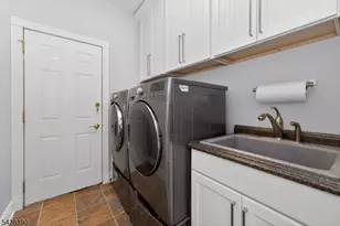 4 Mayflower Ct, Franklin Township, NJ 08873 - Photo 35
