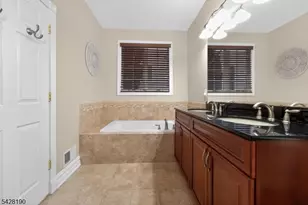 4 Mayflower Ct, Franklin Township, NJ 08873 - Photo 23