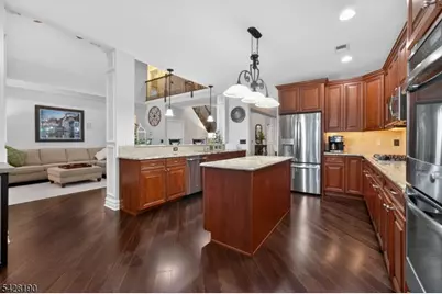 4 Mayflower Ct, Franklin Township, NJ 08873 - Photo 15