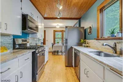 74 Park Ave, Verona, NJ 07044 - Photo 17
