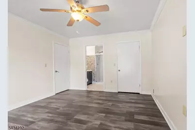 24 Amberly Ct, Franklin Township, NJ 08823 - Photo 7