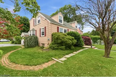 9 Albert St, Pequannock Township, NJ 07444 - Photo 11