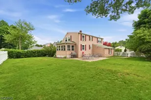 9 Albert St, Pequannock Township, NJ 07444 - Photo 7