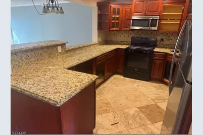 1087 Oakcroft Ln, Franklin Township, NJ 08873 - Photo 3
