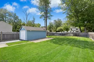 28 Janeway Pl, Morris Plains, NJ 07950 - Photo 25