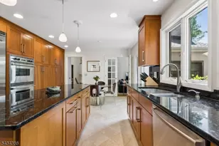 10 Hawthorne Ct, Morris Township, NJ 07960 - Photo 13