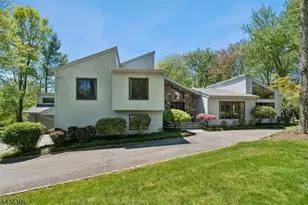 10 Hawthorne Ct, Morris Township, NJ 07960 - Photo 1