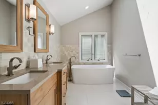 10 Hawthorne Ct, Morris Township, NJ 07960 - Photo 25