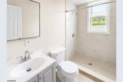 137 Hammond Ave #4, Passaic, NJ 07055 - Photo 39