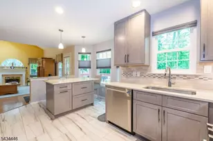11 Burnham Dr, Pequannock Township, NJ 07444 - Photo 5