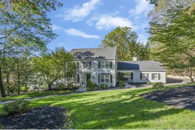 8 Deerwood Trl, Warren Township, NJ 07059 - Photo 1