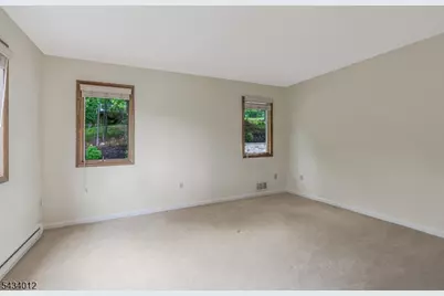 8 Deerwood Trl, Warren Township, NJ 07059 - Photo 13