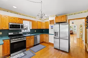 13-07 Willow St, Fair Lawn, NJ 07410 - Photo 11