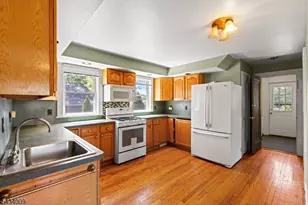 13-07 Willow St, Fair Lawn, NJ 07410 - Photo 17