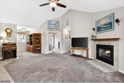 23 Caleb Ct, Hardyston Township, NJ 07419 - Photo 5