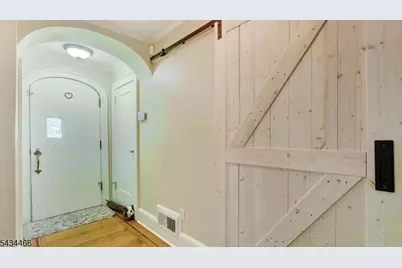 262 Northfield Ave, West Orange Township, NJ 07052 - Photo 3