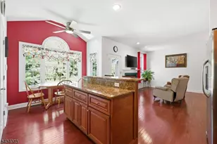 81 Washington Square Cir, Washington Boro, NJ 07882 - Photo 17