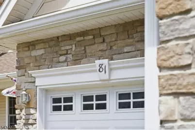 81 Washington Square Circle, Washington Boro, NJ 07882 - Photo 5
