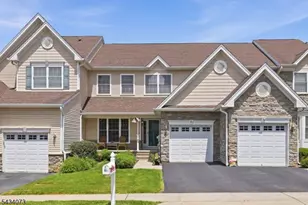 81 Washington Square Cir, Washington Boro, NJ 07882 - Photo 1