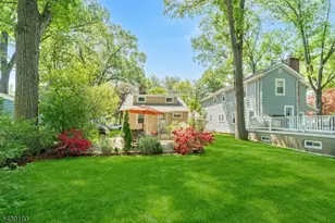 56 Highwood Rd, Parsippany, NJ 07834 - Photo 29
