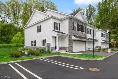 18 McCluskey Pl, Morris Plains, NJ 07950 - Photo 3
