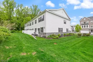 18 McCluskey Pl, Morris Plains, NJ 07950 - Photo 43