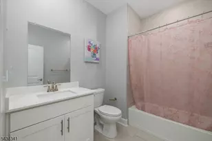 18 McCluskey Pl, Morris Plains, NJ 07950 - Photo 37