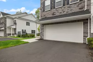 18 McCluskey Pl, Morris Plains, NJ 07950 - Photo 5
