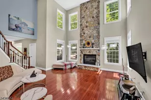 4 Sovereign Dr, Mount Olive, NJ 07836 - Photo 5