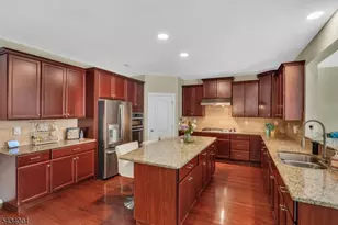 4 Sovereign Dr, Mount Olive, NJ 07836 - Photo 11