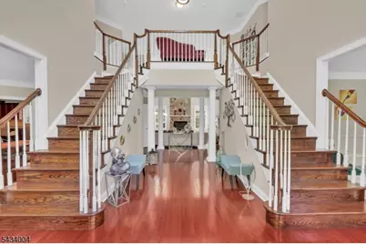 4 Sovereign Dr, Mount Olive, NJ 07836 - Photo 3