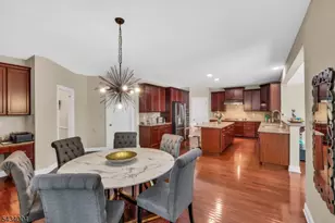 4 Sovereign Dr, Mount Olive, NJ 07836 - Photo 7