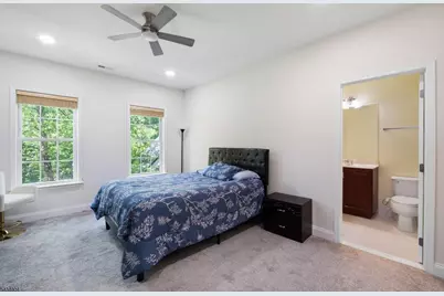 4 Sovereign Dr, Mount Olive, NJ 07836 - Photo 27