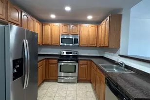 1 Carriage City Plz, Rahway, NJ 07065 - Photo 5