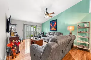 210 Drake Ln, Roxbury Township, NJ 07852 - Photo 3
