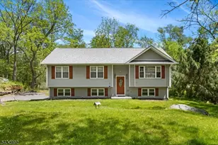 47 Winding Way, Byram Township, NJ 07821 - Photo 3
