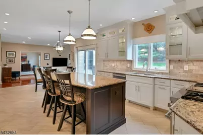26 Rainbow Dr, Long Hill Township, NJ 07946 - Photo 11