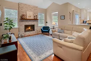 26 Rainbow Dr, Long Hill Township, NJ 07946 - Photo 15