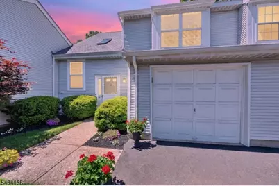 147 Picadilly Pl, Franklin Township, NJ 08873 - Photo 1