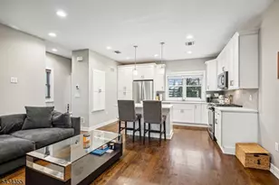 25 Stonybrook Cir, Fairfield Twp., NJ 07004 - Photo 19