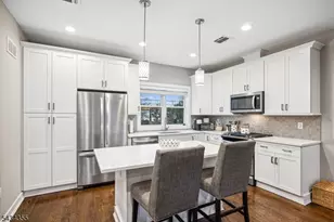 25 Stonybrook Cir, Fairfield Twp., NJ 07004 - Photo 13