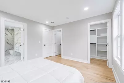 55 Long Hill Dr, Clifton, NJ 07013 - Photo 19