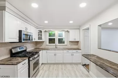 271 Fuller Ter, Orange, NJ 07050 - Photo 3