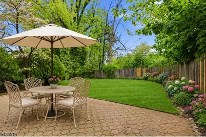 271 Fuller Ter, Orange, NJ 07050 - Photo 5