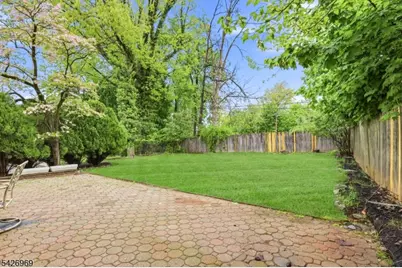 271 Fuller Ter, Orange, NJ 07050 - Photo 5