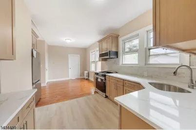 49-51 Caldwell Pl #3, Springfield, NJ 07081 - Photo 3