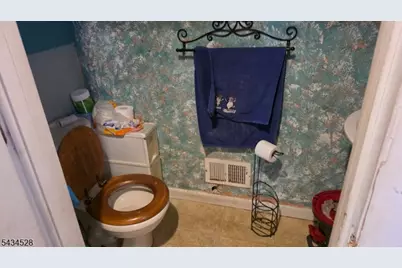 1115 W Camplain Rd, Manville, NJ 08835 - Photo 9