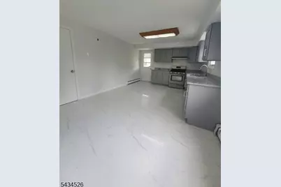 360 New York Ave, Lyndhurst Township, NJ 07071 - Photo 13