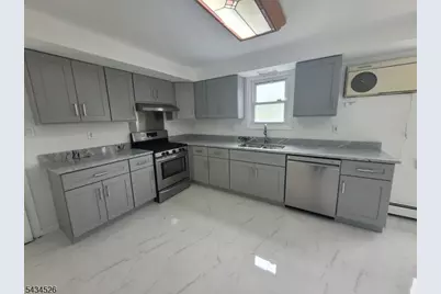 360 New York Ave, Lyndhurst Township, NJ 07071 - Photo 7